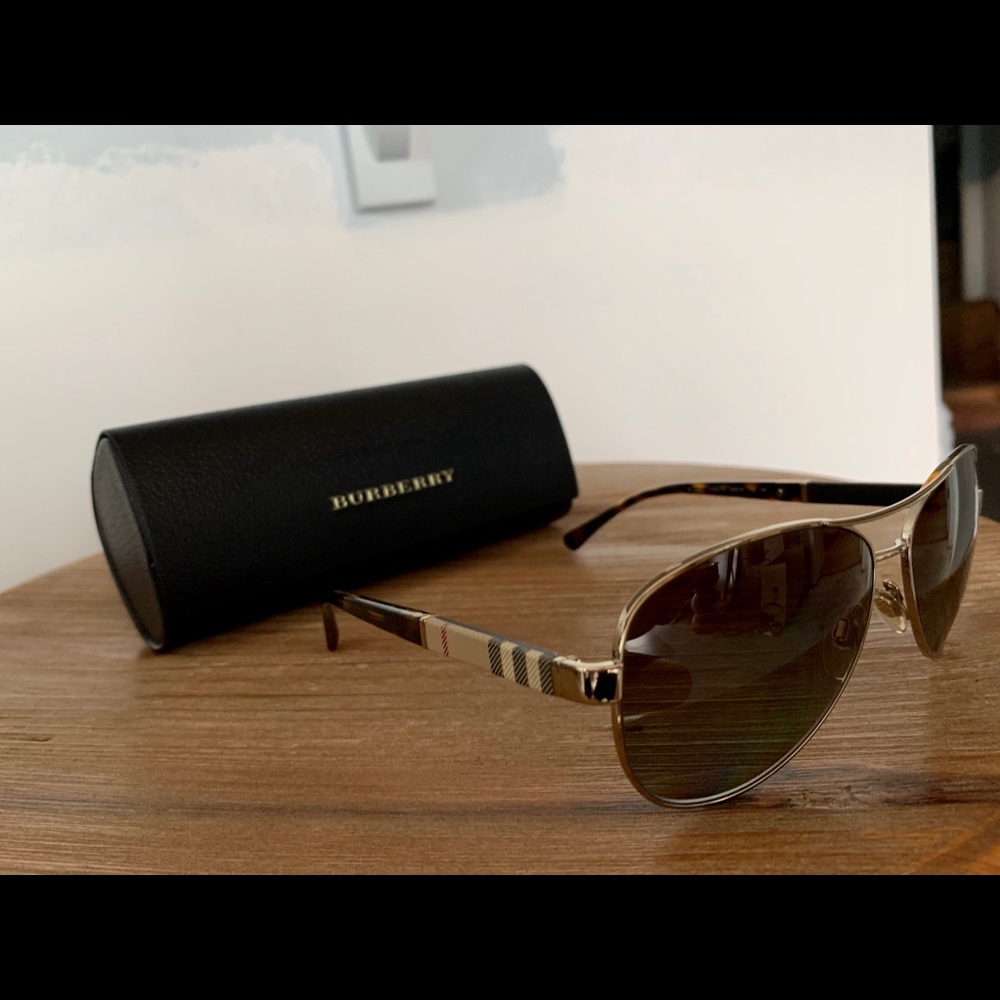 Burberry Aviators